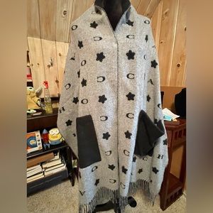 Reversible Coach Signature Wrap